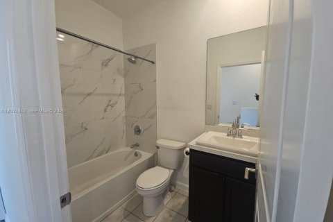 Touwnhouse à louer à Miami Gardens, Floride: 3 chambres, 133.97 m2 № 2077791 - photo 19