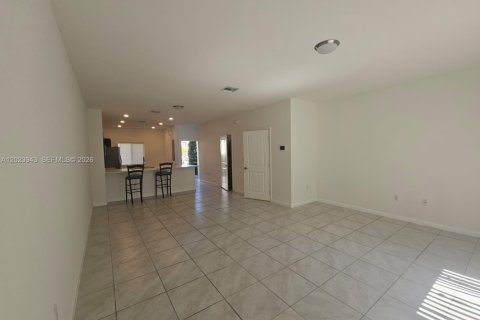 Touwnhouse à louer à Miami Gardens, Floride: 3 chambres, 133.97 m2 № 2077791 - photo 6