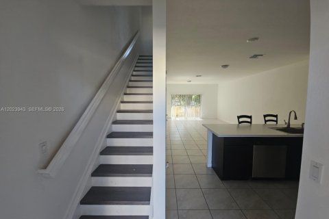 Touwnhouse à louer à Miami Gardens, Floride: 3 chambres, 133.97 m2 № 2077791 - photo 29