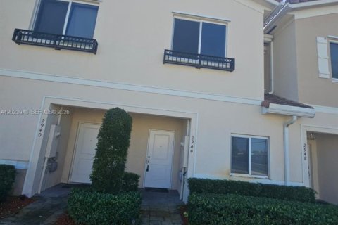 Touwnhouse à louer à Miami Gardens, Floride: 3 chambres, 133.97 m2 № 2077791 - photo 4