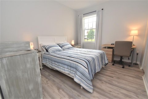 Condominio en alquiler en Sarasota, Florida, 2 dormitorios, 99.22 m2 № 682888 - foto 8
