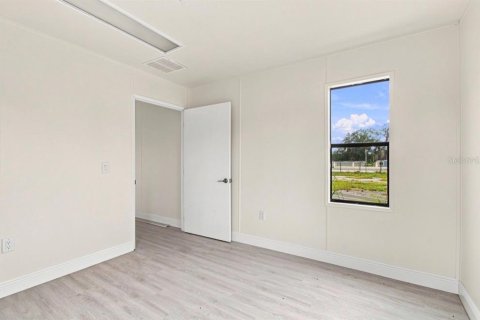 Propiedad comercial en venta en Tampa, Florida № 2322426 - foto 14