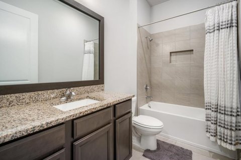 House in Palmetto, Florida 5 bedrooms, 257.43 sq.m. № 1894336 - photo 23