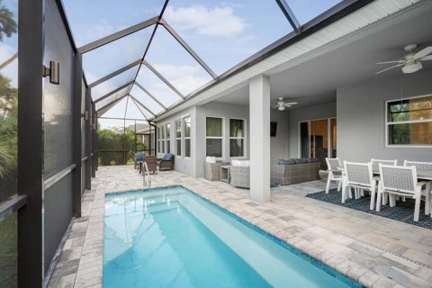 House in Palmetto, Florida 5 bedrooms, 257.43 sq.m. № 1894336 - photo 3