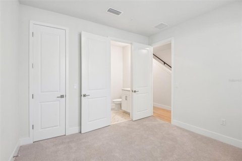 Touwnhouse à louer à Saint Petersburg, Floride: 3 chambres, 181.35 m2 № 2114437 - photo 6