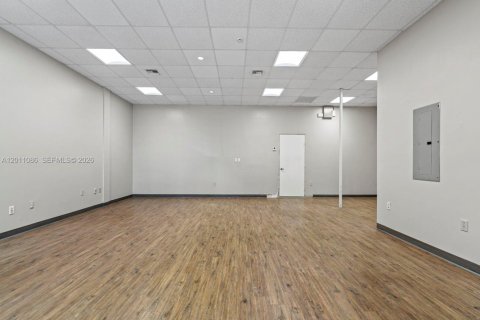 Commercial property in Sunrise, Florida № 2074504 - photo 29