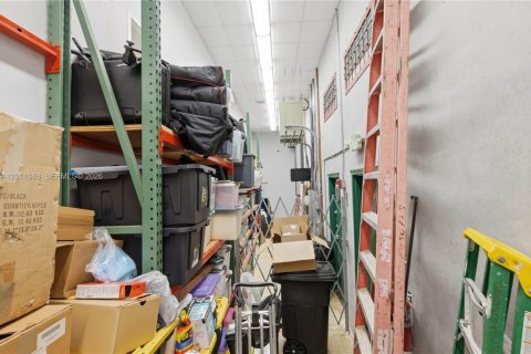 Commercial property in Sunrise, Florida № 2074504 - photo 14