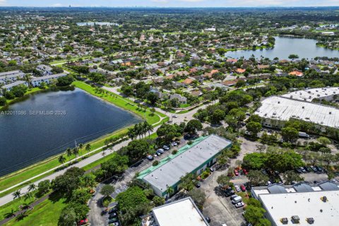 Commercial property in Sunrise, Florida № 2074504 - photo 26
