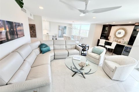 Condominio en alquiler en Longboat Key, Florida, 2 dormitorios, 130.9 m2 № 2097383 - foto 7
