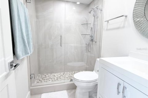 Condominio en alquiler en Longboat Key, Florida, 2 dormitorios, 130.9 m2 № 2097383 - foto 27