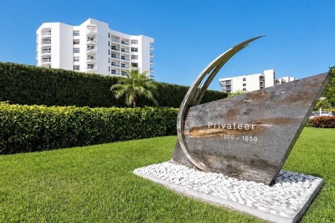 Condominio en Longboat Key, Florida, 2 dormitorios № 2097383