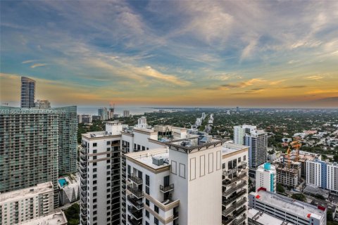 Copropriété à vendre à Miami, Floride: 3 chambres, 119.84 m2 № 2248013 - photo 8