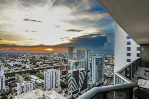 Copropriété à vendre à Miami, Floride: 3 chambres, 119.84 m2 № 2248013 - photo 14