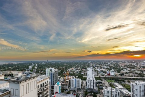 Copropriété à vendre à Miami, Floride: 3 chambres, 119.84 m2 № 2248013 - photo 17