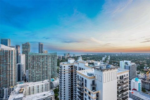 Copropriété à vendre à Miami, Floride: 3 chambres, 119.84 m2 № 2248013 - photo 18