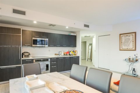Copropriété à vendre à Miami, Floride: 3 chambres, 119.84 m2 № 2248013 - photo 22
