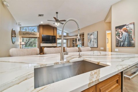 House in Wesley Chapel, Florida 4 bedrooms, 224.27 sq.m. № 1437335 - photo 13