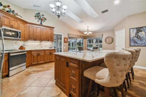 House in Wesley Chapel, Florida 4 bedrooms, 224.27 sq.m. № 1437335 - photo 12