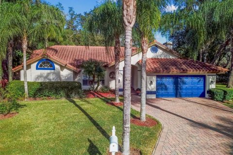 House in Wesley Chapel, Florida 4 bedrooms, 224.27 sq.m. № 1437335 - photo 2