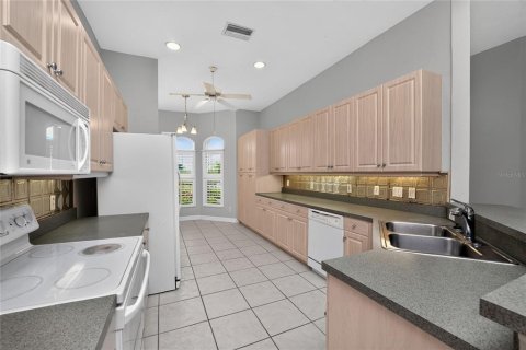Купить виллу или дом в Пунта-Горда, Флорида 8 комнат, 150.22м2, № 2222685 - фото 6