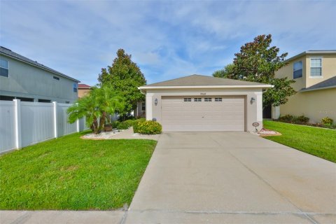 Casa en venta en Land O' Lakes, Florida, 3 dormitorios, 120.31 m2 № 1903775 - foto 1