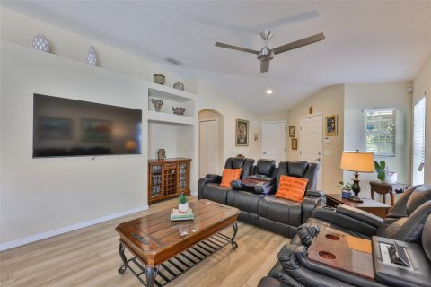 Casa en venta en Land O' Lakes, Florida, 3 dormitorios, 120.31 m2 № 1903775 - foto 5