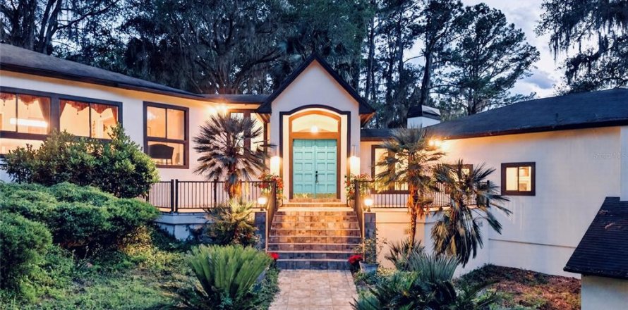 Casa en Micanopy, Florida 5 dormitorios, 455.87 m2 № 2195747