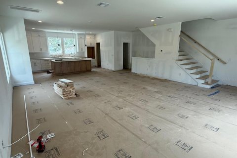 Commercial property in Tampa, Florida 12 bedrooms, 672.24 sq.m. № 1872844 - photo 17