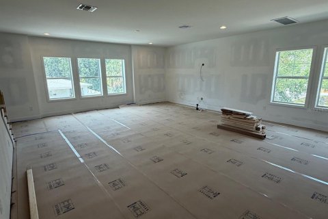 Commercial property in Tampa, Florida 12 bedrooms, 672.24 sq.m. № 1872844 - photo 18