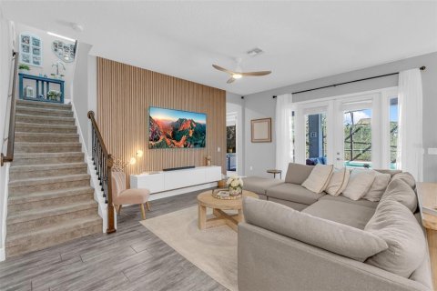 House in Winter Garden, Florida 5 bedrooms, 272.67 sq.m. № 2429456 - photo 5