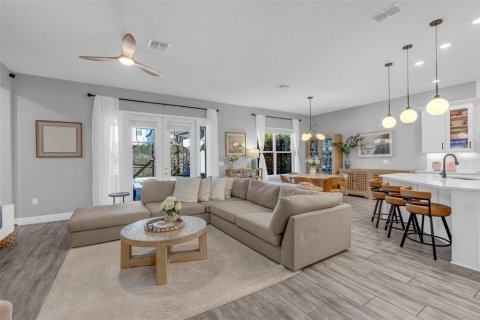 House in Winter Garden, Florida 5 bedrooms, 272.67 sq.m. № 2429456 - photo 30