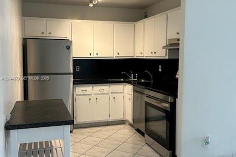 Condo in Hallandale Beach, Florida, 1 bedroom  № 2382466 - photo 9