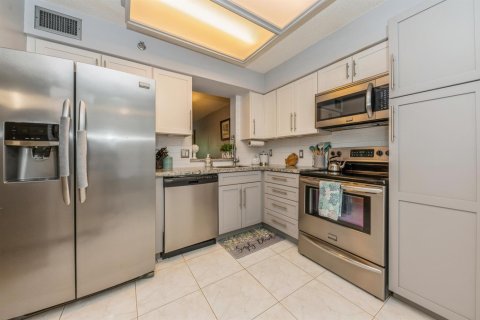 Copropriété à vendre à Delray Beach, Floride: 2 chambres, 98.48 m2 № 2077736 - photo 10