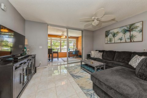 Copropriété à vendre à Delray Beach, Floride: 2 chambres, 98.48 m2 № 2077736 - photo 5
