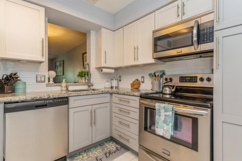 Copropriété à vendre à Delray Beach, Floride: 2 chambres, 98.48 m2 № 2077736 - photo 11