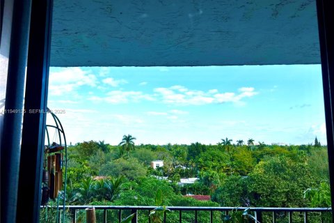 Снять в аренду кондоминиум в Майами, Флорида 2 спальни, 113.81м2, № 2004894 - фото 2