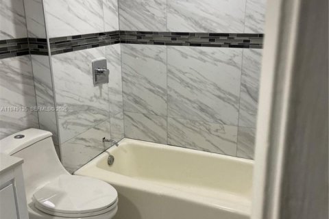 Снять в аренду кондоминиум в Майами, Флорида 2 спальни, 113.81м2, № 2004894 - фото 8