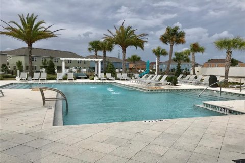 Townhouse in Lutz, Florida 3 bedrooms, 151.62 sq.m. № 2215524 - photo 27