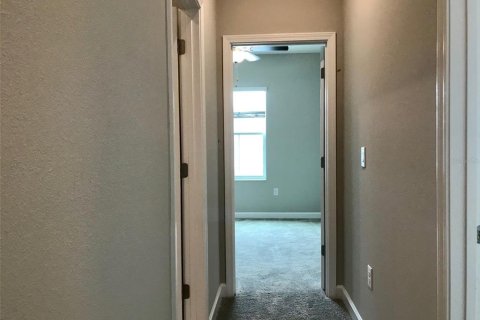 Townhouse in Lutz, Florida 3 bedrooms, 151.62 sq.m. № 2215524 - photo 16