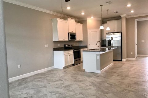 Townhouse in Lutz, Florida 3 bedrooms, 151.62 sq.m. № 2215524 - photo 6