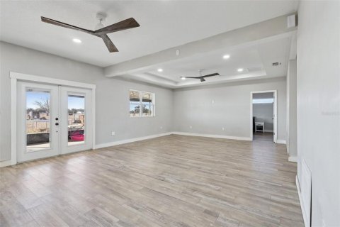 Casa en venta en Clermont, Florida, 3 dormitorios, 273.97 m2 № 2108976 - foto 11
