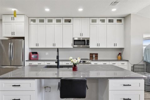 Casa en venta en Clermont, Florida, 3 dormitorios, 273.97 m2 № 2108976 - foto 14