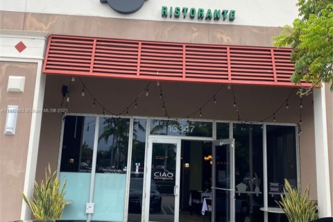 Коммерческая недвижимость в Майами, Флорида № 2037013