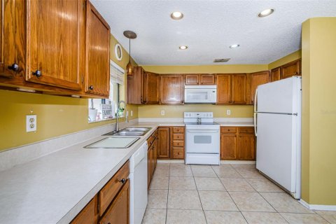 Villa ou maison à vendre à Tampa, Floride: 4 chambres, 193.33 m2 № 1905184 - photo 16
