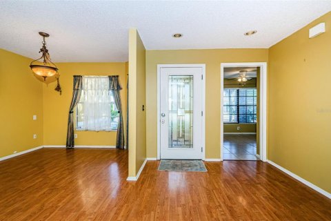 Villa ou maison à vendre à Tampa, Floride: 4 chambres, 193.33 m2 № 1905184 - photo 5