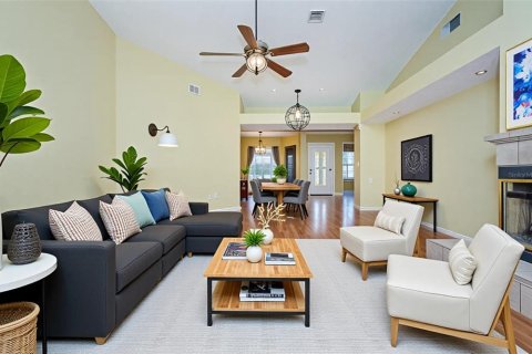 Villa ou maison à vendre à Tampa, Floride: 4 chambres, 193.33 m2 № 1905184 - photo 9