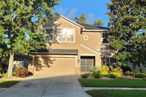 House in Wesley Chapel, Florida 4 bedrooms, 245.26 sq.m. № 1906996 - photo 1