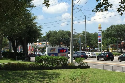 Propiedad comercial en alquiler en Tampa, Florida, 4259.57 m2 № 1615120 - foto 10