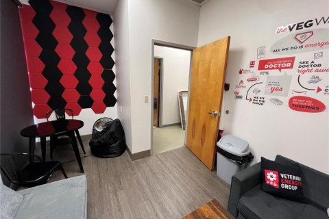 Propiedad comercial en alquiler en Tampa, Florida, 4259.57 m2 № 1615120 - foto 20