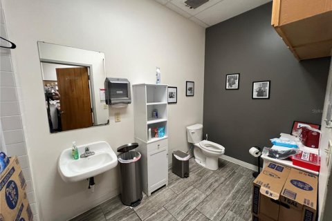 Propiedad comercial en alquiler en Tampa, Florida, 4259.57 m2 № 1615120 - foto 24